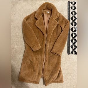 NEW women’s long fur coat!! Super soft and great for winter.